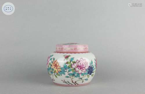 Color Enameled Covered Jar with Peony Blossom Patterns, Yong...