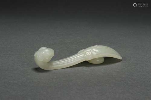 Jade Mantis Belt Hook, Qing Dynasty