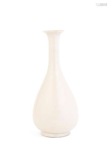 A Ding-type white-glazed pear-shaped vase