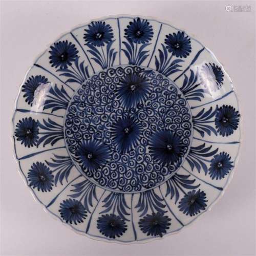 A blue/white porcelain contoured dish, China, Kangxi, circa ...