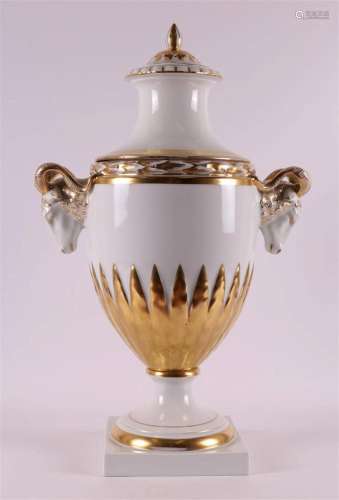 A large porcelain lidded vase, Germany, Fürstenberg, 18th ce...