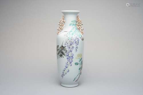 A qianjiangcai 'wisteria' vase