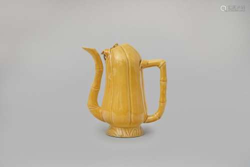 A yellow-glaze inverted tea pot
