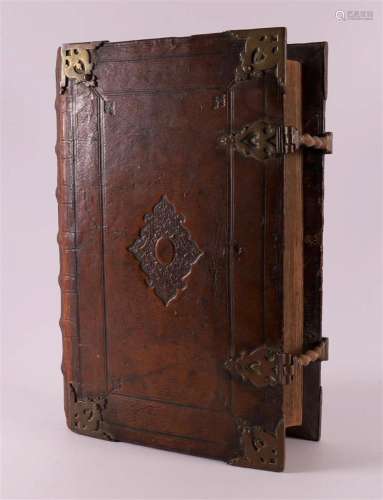 A state bible in brown leather binding, Paulus Aertz van Rav...