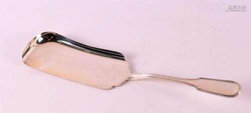 A 2nd grade 835/1000 silver cake server, round fillet, year ...
