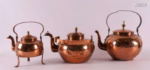 Three copper kettles, 19th century.