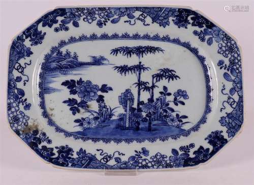 A blue/white porcelain assiette, China, Qianlong, 2nd half 1...