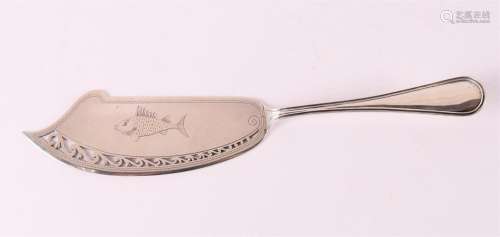 A silver fish shovel, round fillet, partly ajour and fish, y...