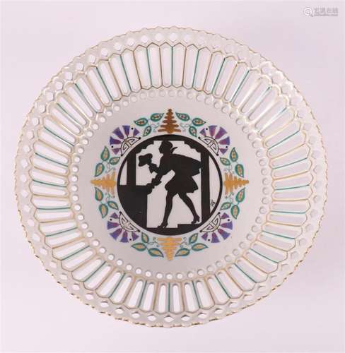 An ajour porcelain Art Deco fruit bowl, Germany, ca. 1920.