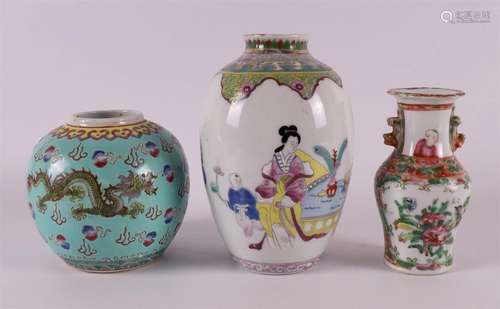 A lot of various Chinese porcelain, including Canton, China ...