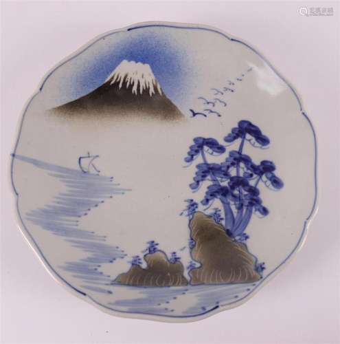 A contoured porcelain dish, Japan, Arita, ca. 1880.