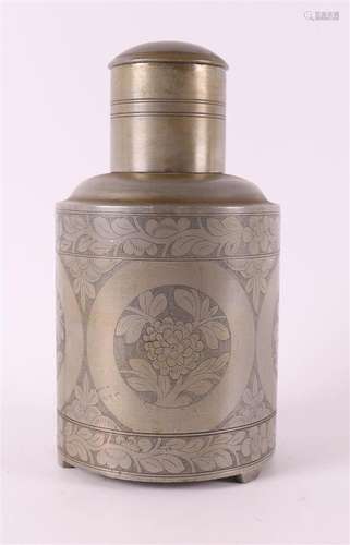 A clear pewter cylindrical tea caddy with lid, China, 1st ha...