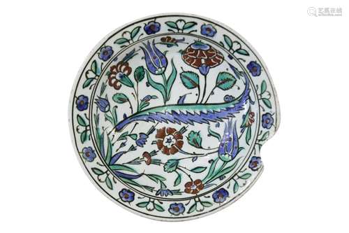 A circa 1750 Iznik bowl