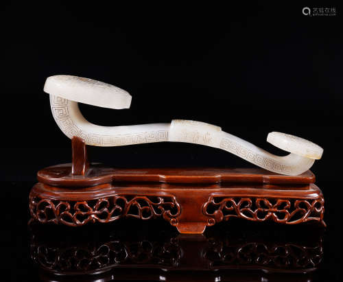 Qing Dynasty Jade Towel Gourd