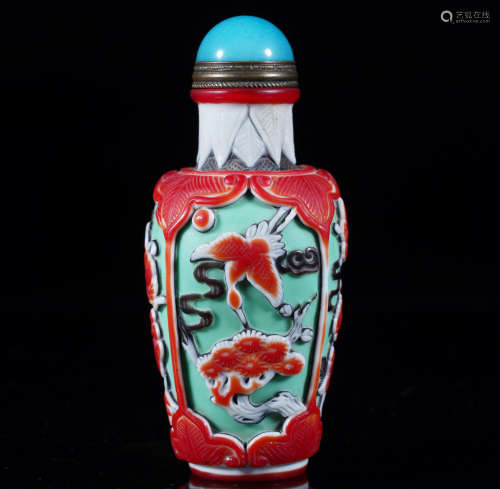 Qianlong Bird-and-Flower Snuff Bottle