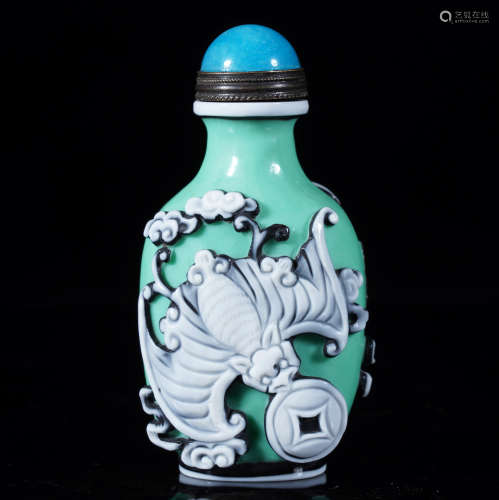 Qianlong Bats Snuff Bottle