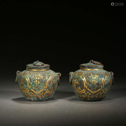 Pair of Gold Inlaying Double-Eared Jars and Covers