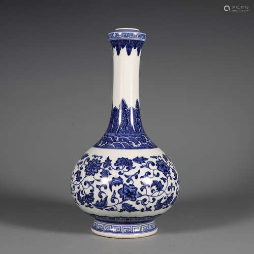 Blue and White Flower Garlic-Head-Shape Vase