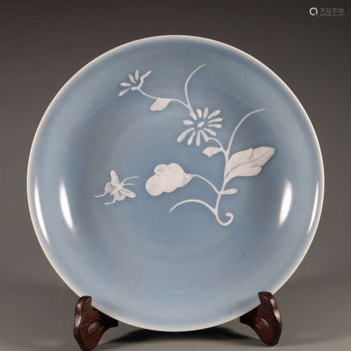 Blue-Ground White Glaze Flower Plate