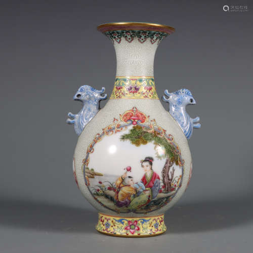 Falangcai Glaze Figure Double-Eared Vase