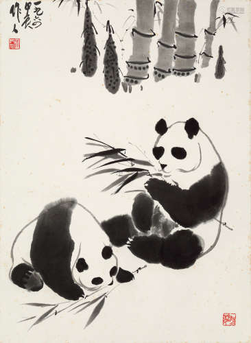 吴作人 熊猫 立轴 水墨纸本