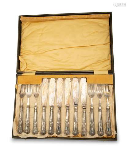 A Cased English Silver Fish Service   Length of knife 8 1/4 ...