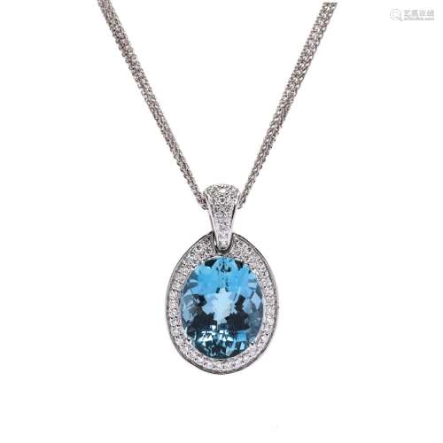 White Gold and Oval Cut Aquamarine Pendant Necklace