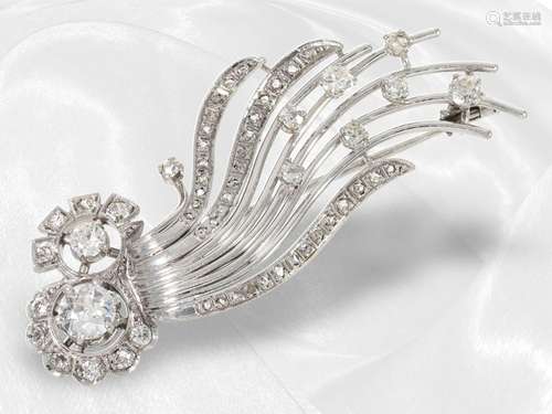 Brooch/pendant: antique diamond brooch from the art deco per...