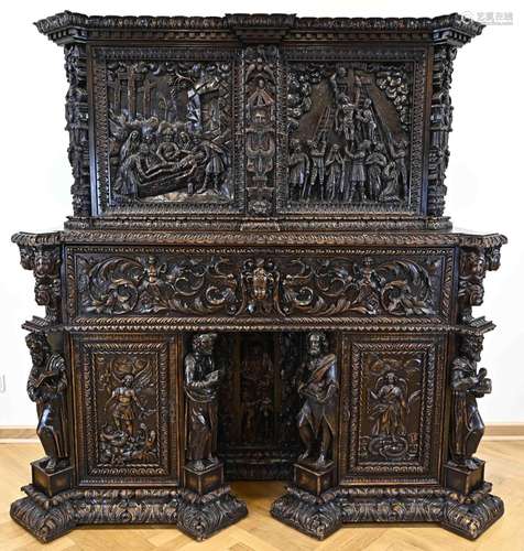 Rare cabinet from the Historicism p