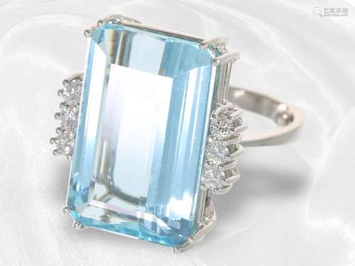 Ring: white gold high quality and handmade vintage aquamarin...