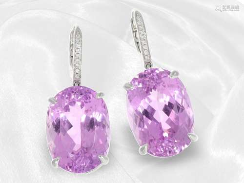 Earrings: diamond earrings with extremely colorful large kun...