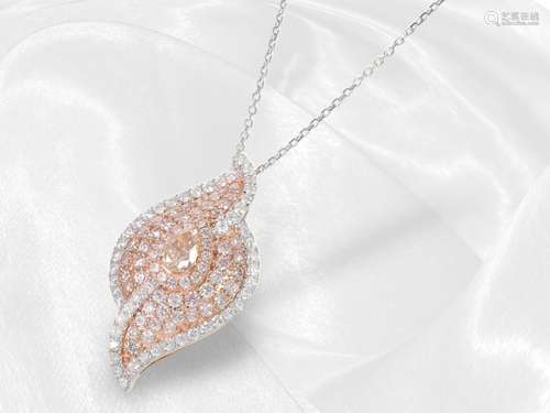 Necklace/Collier: highly decorative diamond necklace with a ...