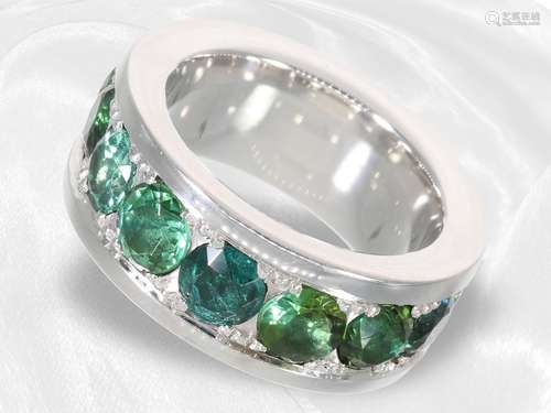 Ring: mint and unworn memo ring with precious green-blue tou...