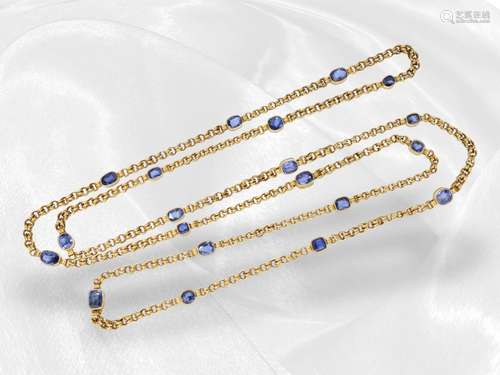 Necklace/Collier: long antique gold necklace with Ceylon sap...