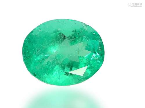 Emerald: very nice natural emerald of excellent color, ca. 4...