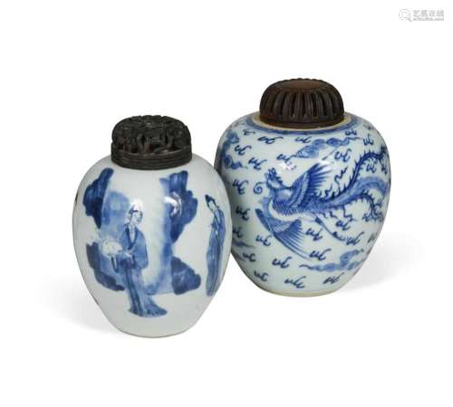A Chinese blue and white porcelain Phoenix vase, Qing Dynast...