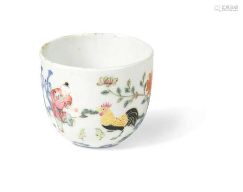 A Chinese famille rose chicken cup, late Qing Dynasty,