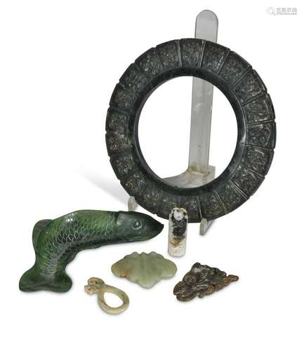 A group of six Chinese jade and jadeite items, Qing Dynasty ...