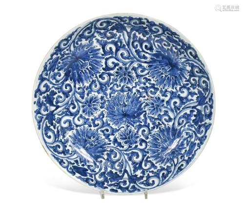 A Chinese blue and white porcelain lotus dish, Qing Dynasty,...