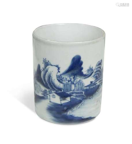 A Chinese blue and white porcelain small brushpot, late 19th...