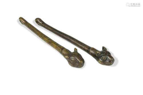 A pair of Tibetan bronze tiger head lock bolts, 18th/19th ce...