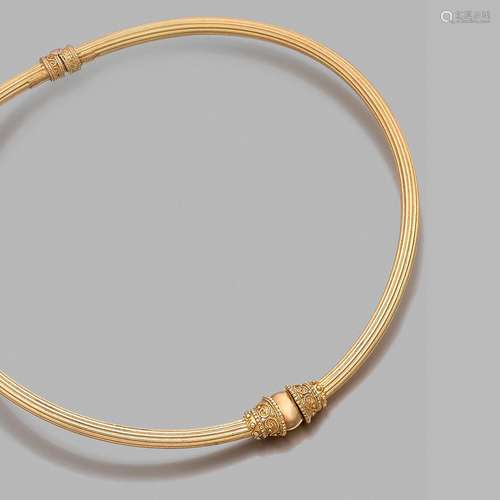 LALAOUNIS COLLIER TORQUE OR A 18K yellow gold necklace by LA...