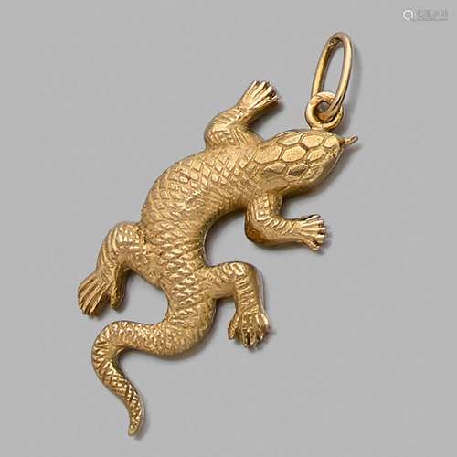 CARTIER - ANNEES 1980 PENDENTIF LEZARD A 18K yellow gold pen...