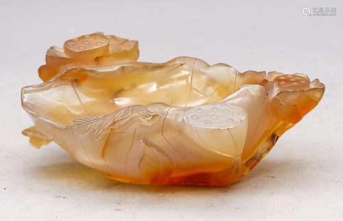 Rince pinceau en agate sculptée en forme de feuill…