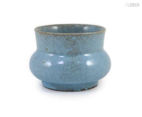 A Chinese Jun type lavender blue glazed vase, zhadou, late Q...