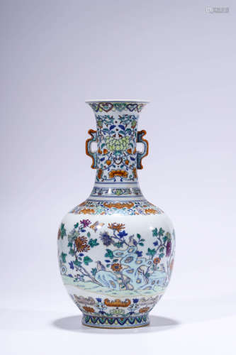 A Chinese Porcelain Dou Cai Birds and Flowers Vase Marked Qi...