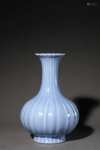 A Chinese Porcelain Blue-Glazed Lobed Vase Marked Qian Long