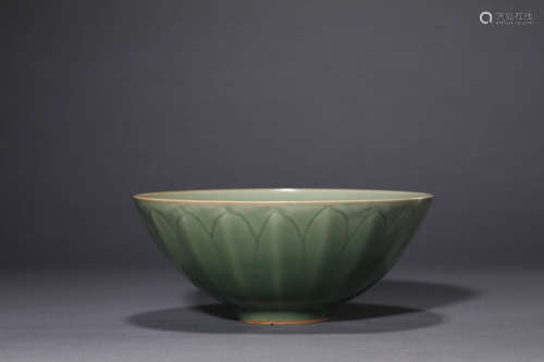 A Chinese Porcelain Grey-Glazed Lobed Bowl