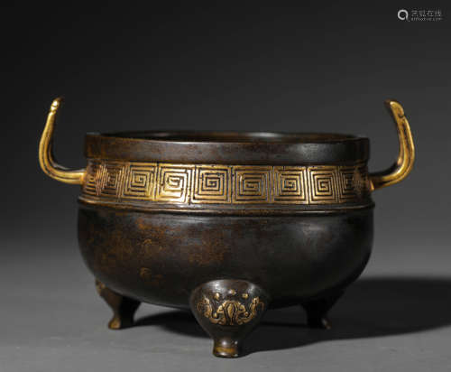 A Chinese Bronze Censer Marked Yu Tang Qing Wan