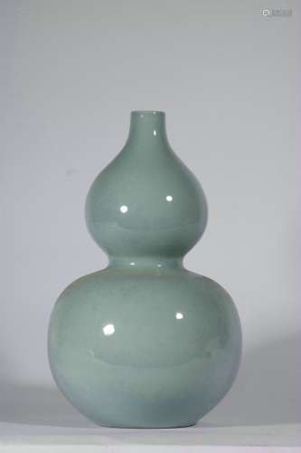 Green Glazed Porcelain Gourd Bottle, China